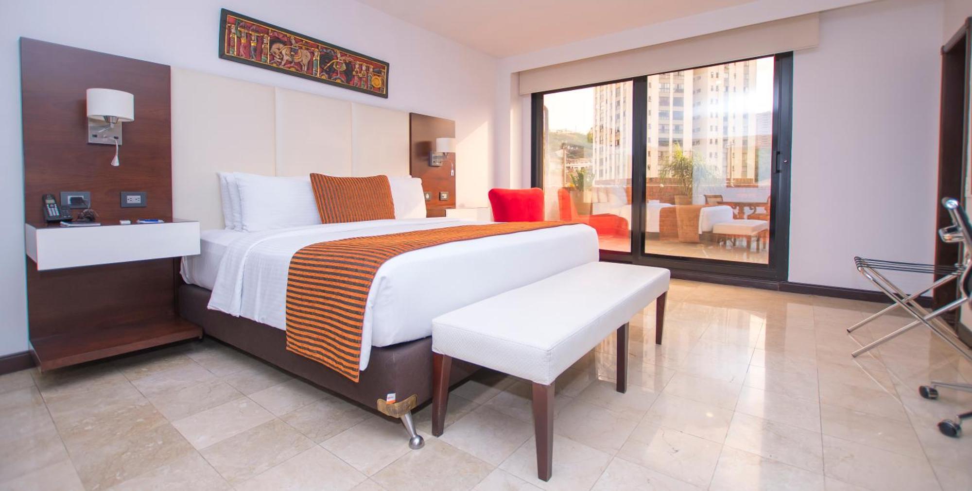 Hotel Dann Carlton Cali Bagian luar foto
